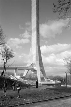 Avala Fernsehturm, Belgrad, Serbien, 1966. Architekt: Uglješa Bogunović, Slobodan Janjić.